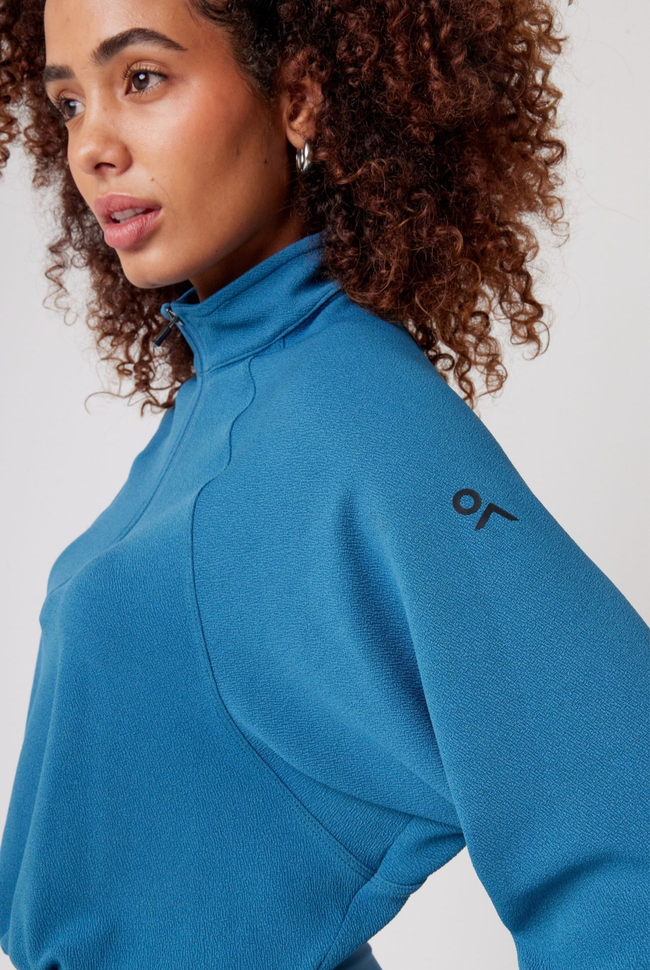 SUDADERA EMPOWERED MOTION