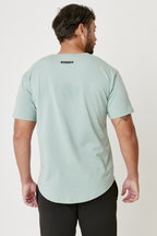 Playera deportiva oversize hombre Gymco T-Shirt Luxe Fit en color aloe