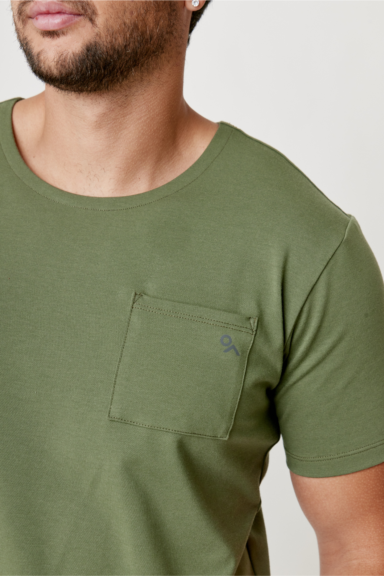 T-SHIRT POCKET FIT