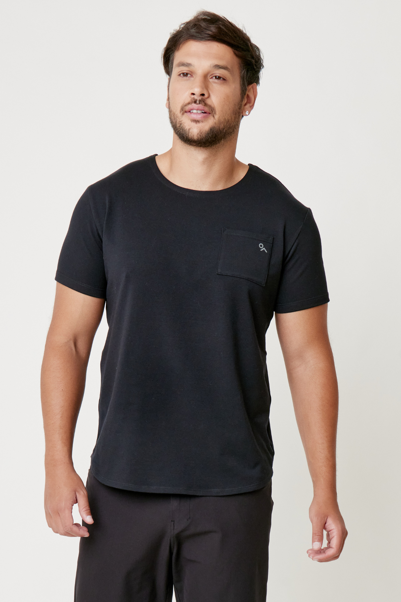 T-SHIRT POCKET FIT