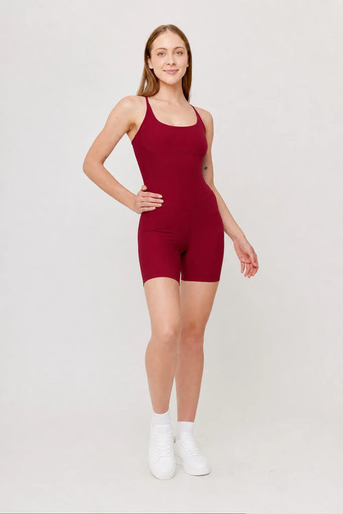 Body deportivo Sand Cerezo Oscuro para mujer vista frontal