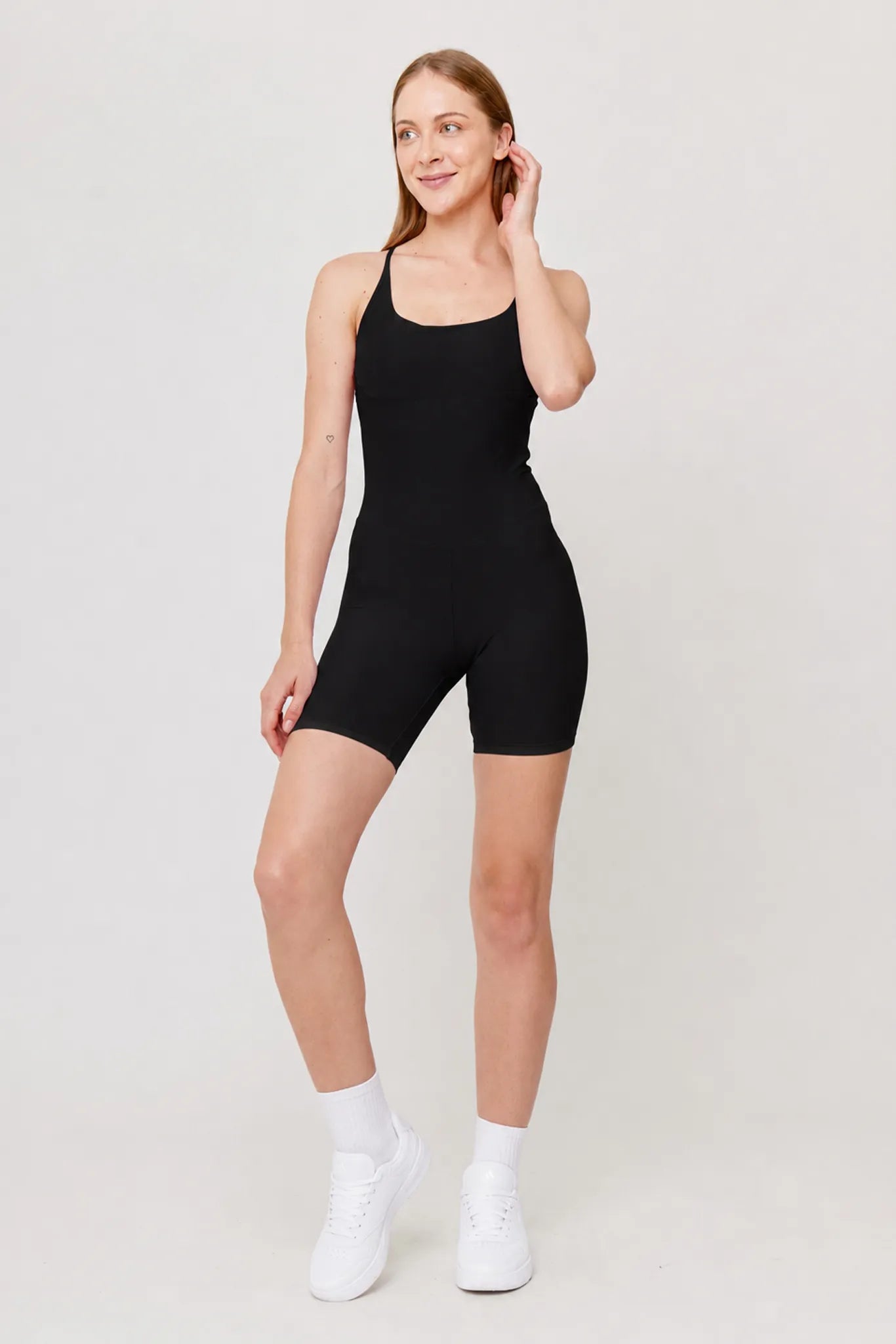 Body deportivo Sand negro para mujer vista frontal