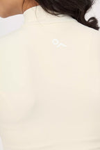 Detalle trasero de la chamarra deportiva Jacket Elan Brulee
