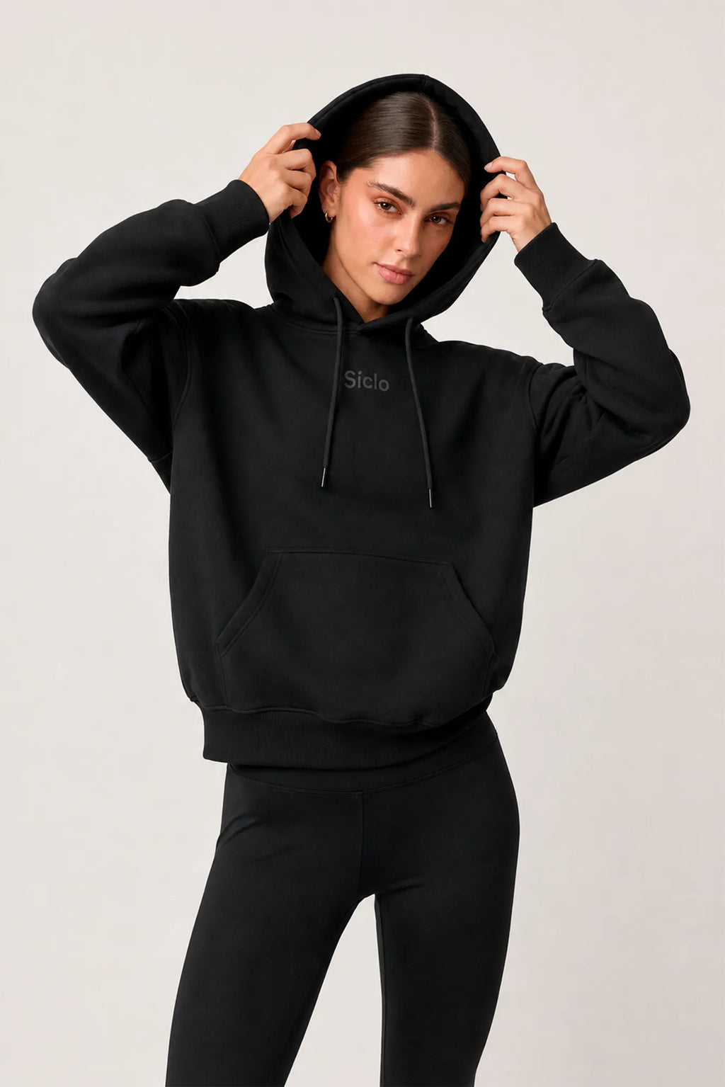 Hoodie unisex Beat negra con capucha para mujer