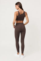 Legging Pace Seal Brown para mujer vista trasera