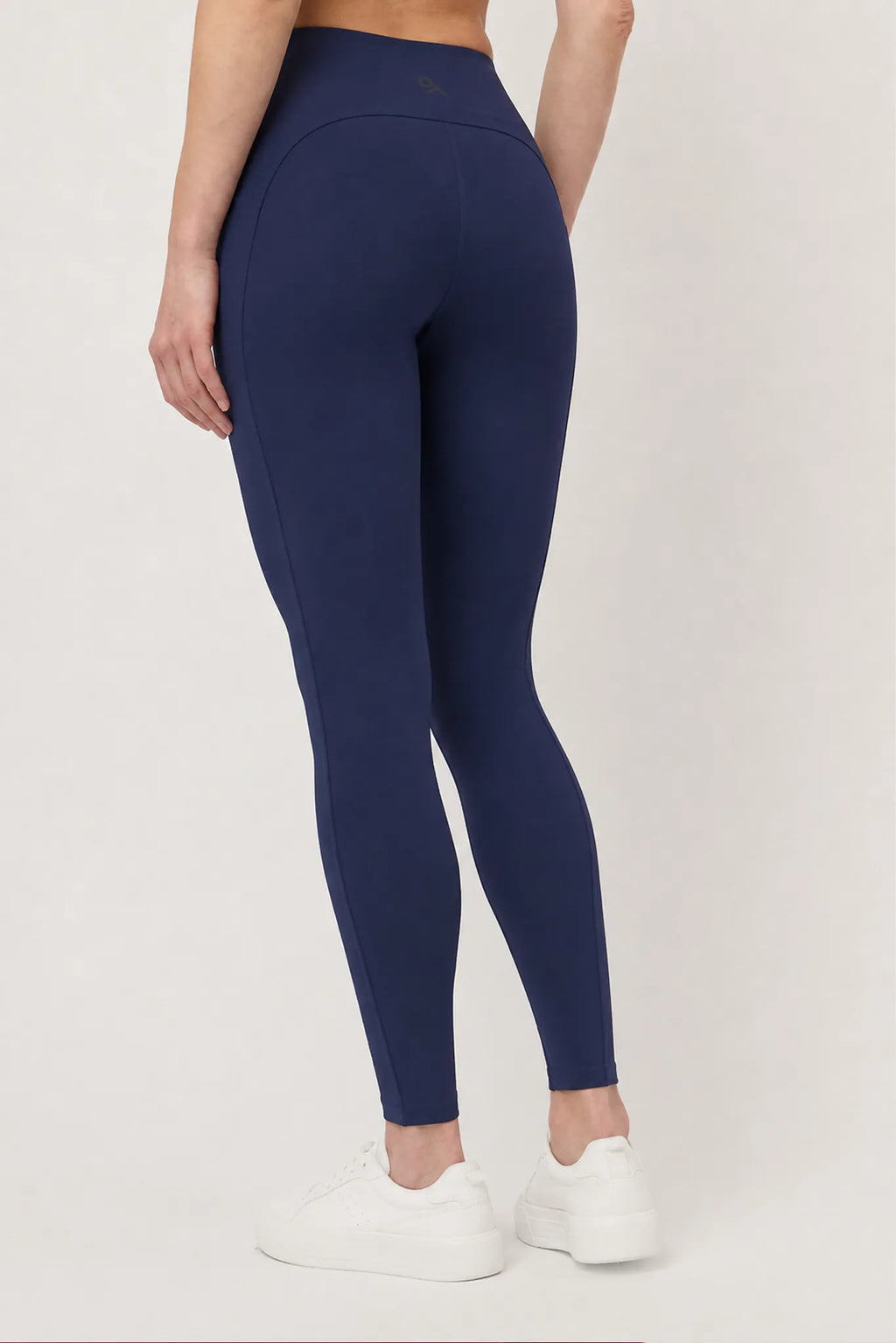 Legging deportivo Aling Azul Navy para mujer vista trasera