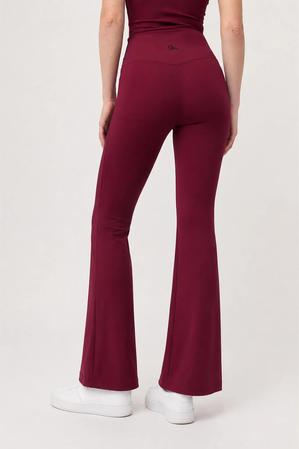 Legging deportivo Ember Cerezo Oscuro para mujer vista trasera