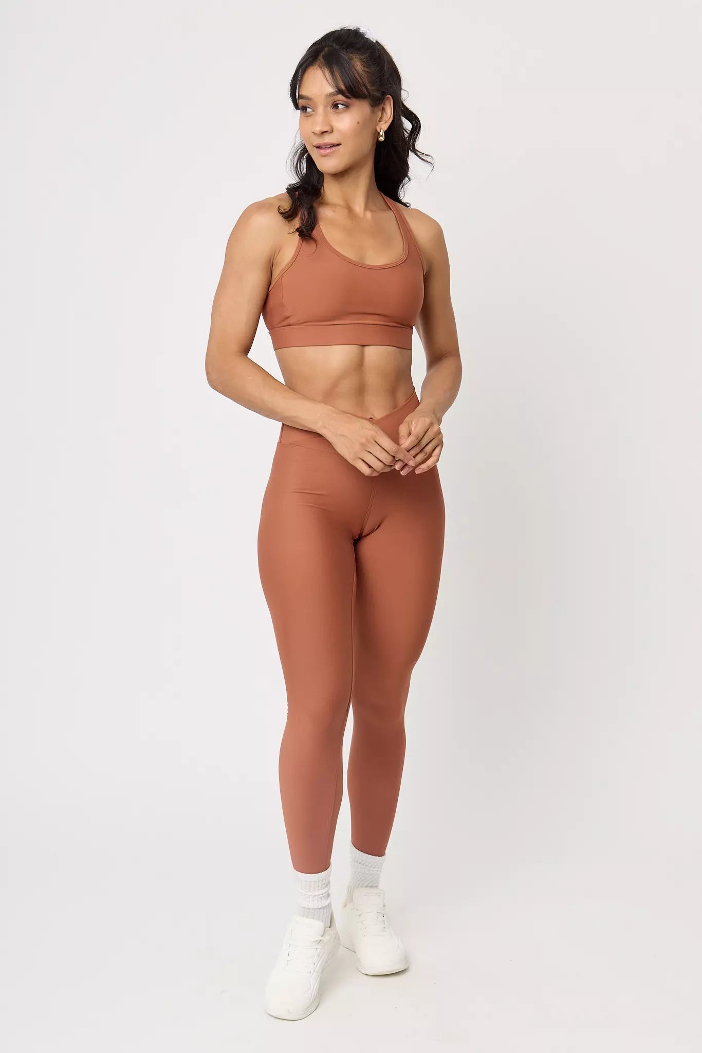 Legging deportivo Noire Cocoa para mujer vista frontal