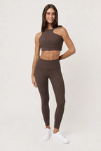 Legging deportivo Pace Seal Brown para mujer vista frontal
