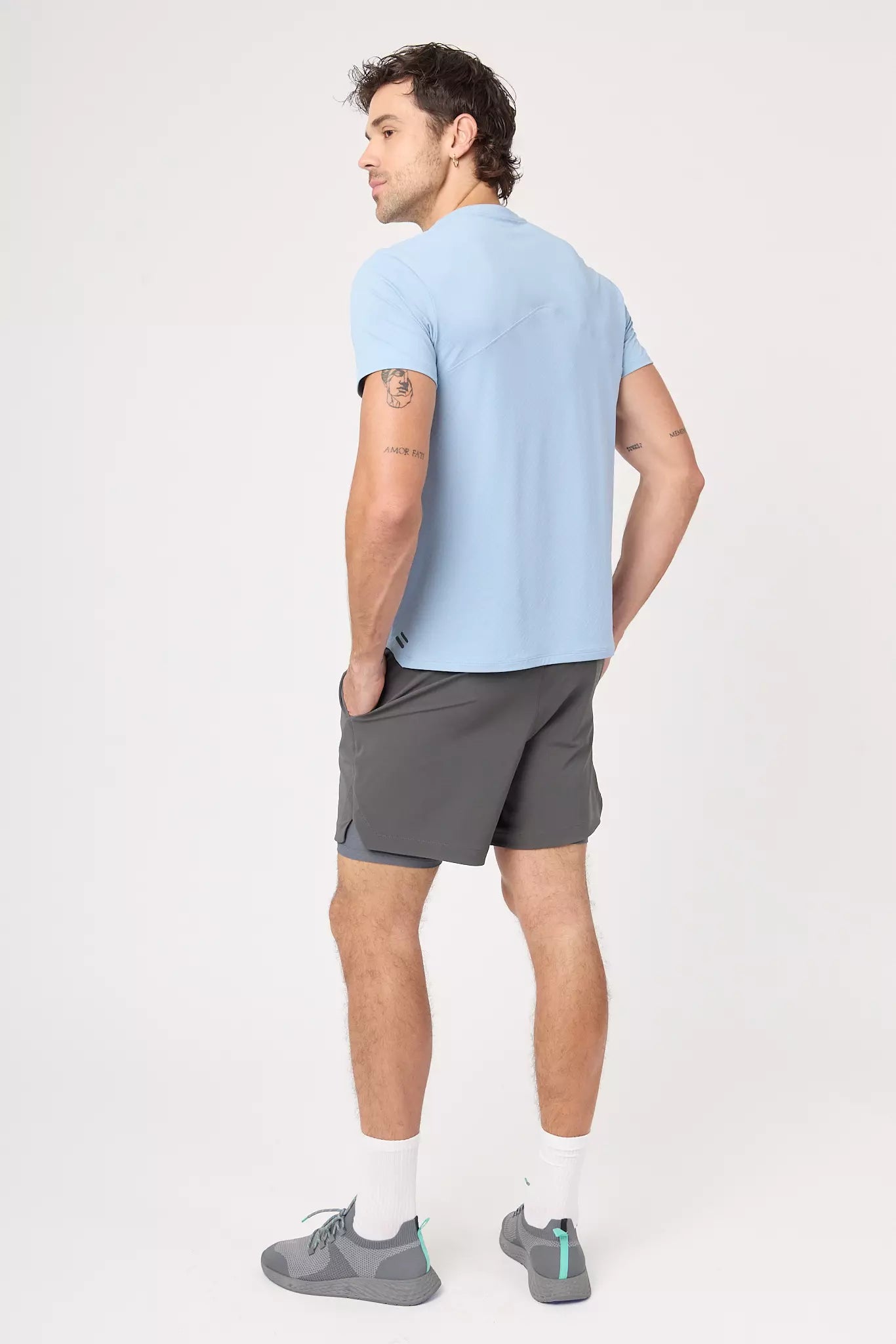 Playera Atlas Polo Blue para hombre vista trasera
