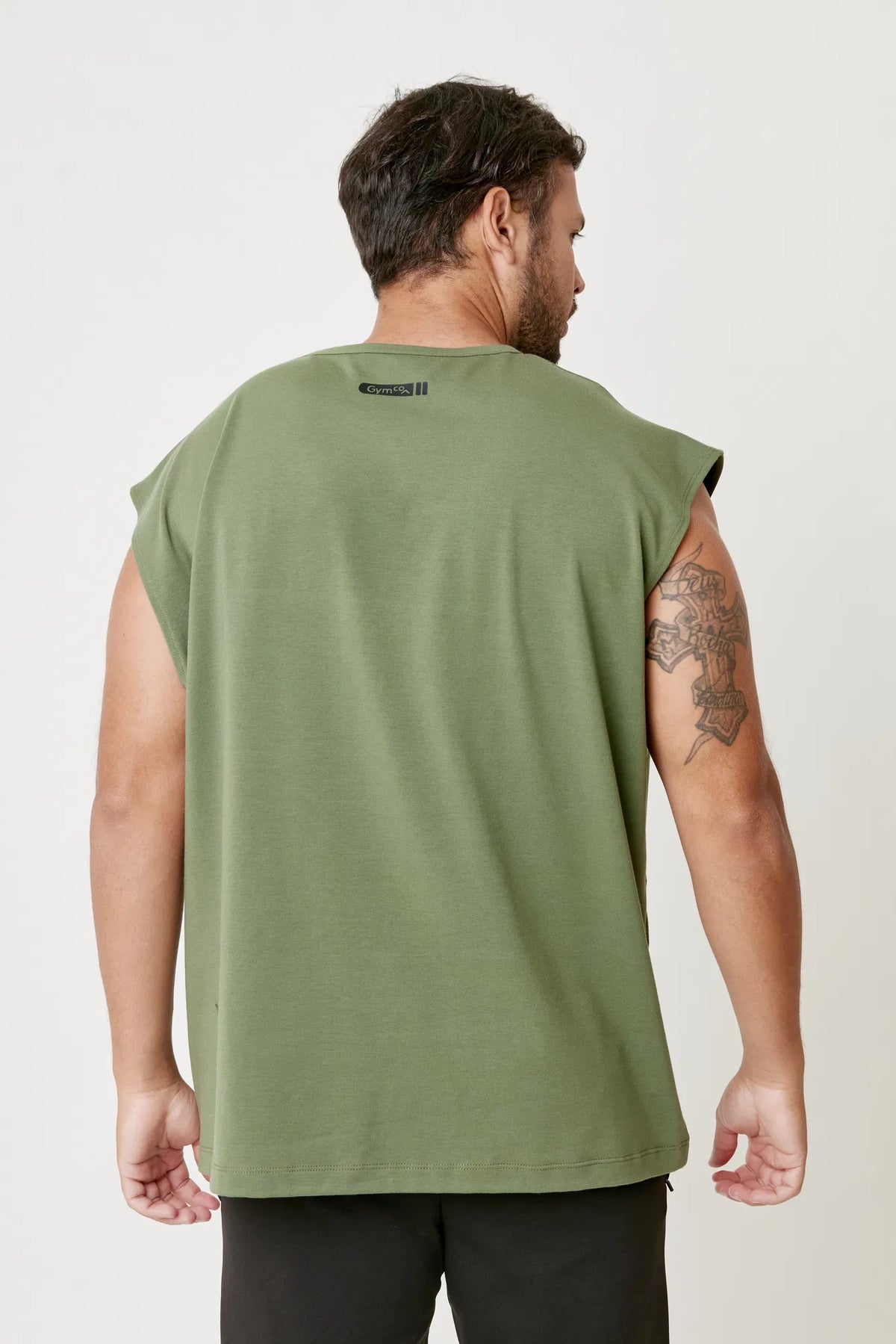 Playera deportiva sin mangas hombre Gymco T-Shirt Air Flex en color Cipres