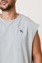 Playera deportiva sin mangas hombre Gymco T-Shirt Air Flex en color Plata