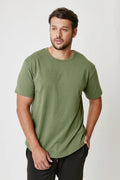 Playera deportiva oversize hombre T-Shirt Luxe Fit color Cipres de Gymco