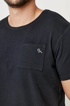 Playera deportiva con bolsillo hombre Gymco T-Shirt Pocket Fit en color Negro